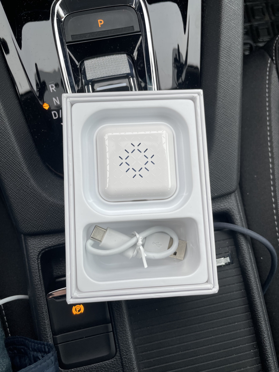 Carplay по китайському повітрі від Carlinkit mini 1