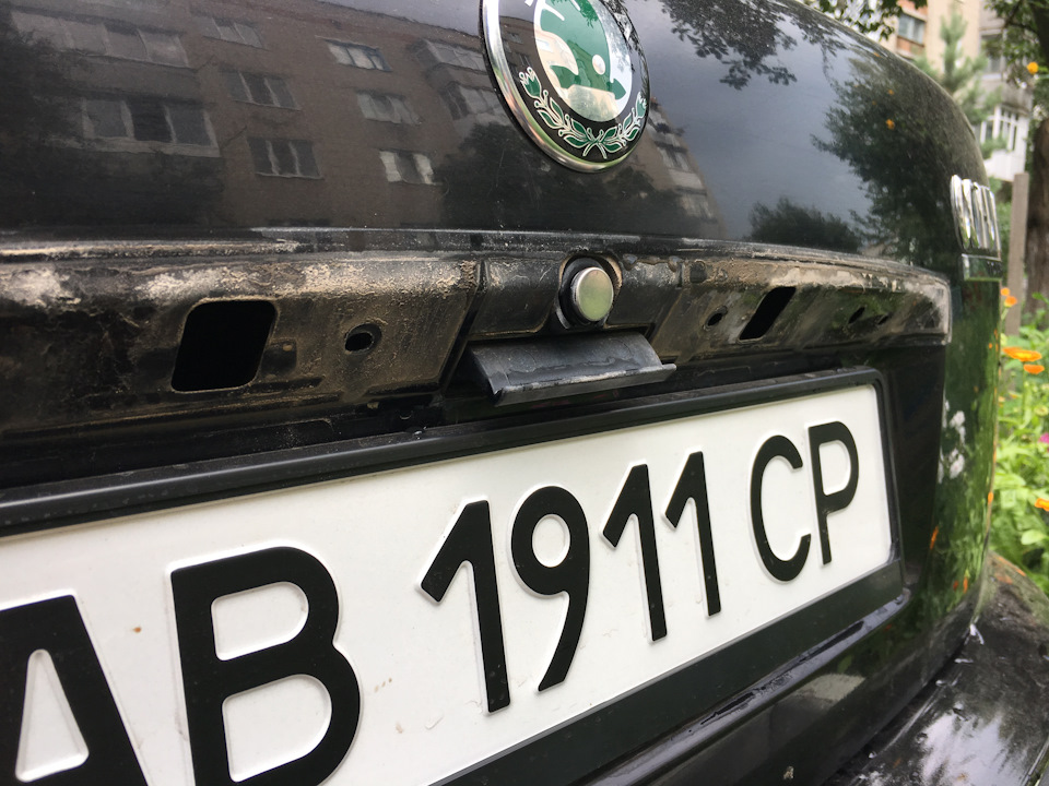Ущільнювач накладки багажника 4