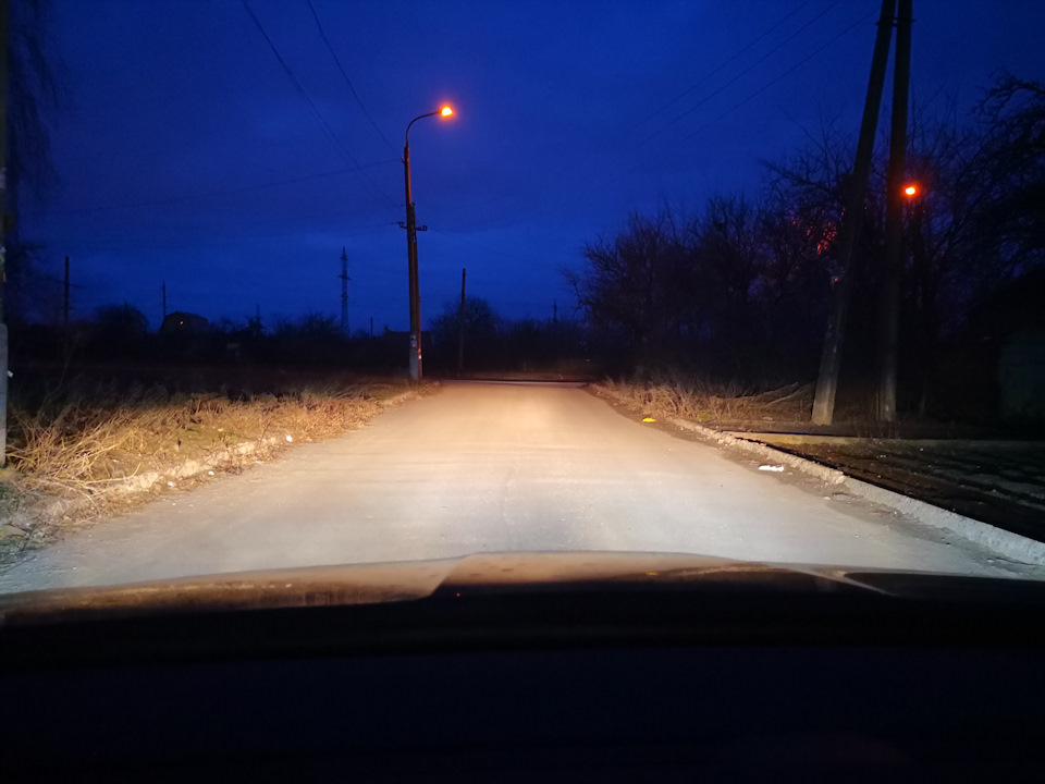 LED лампи в ближній і ПТФ 5