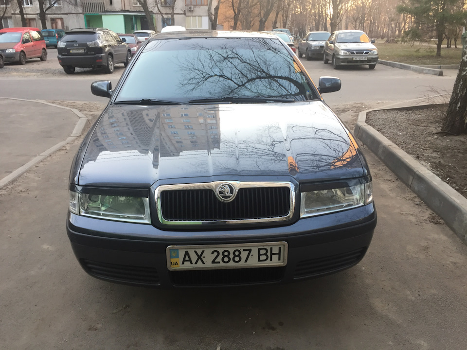 Емблеми нового зразка Skoda) 1