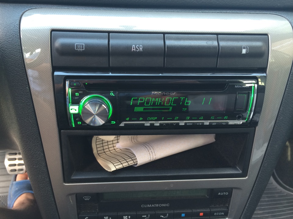 Продам магнітолу Pioneer DEH-X5600BT 2