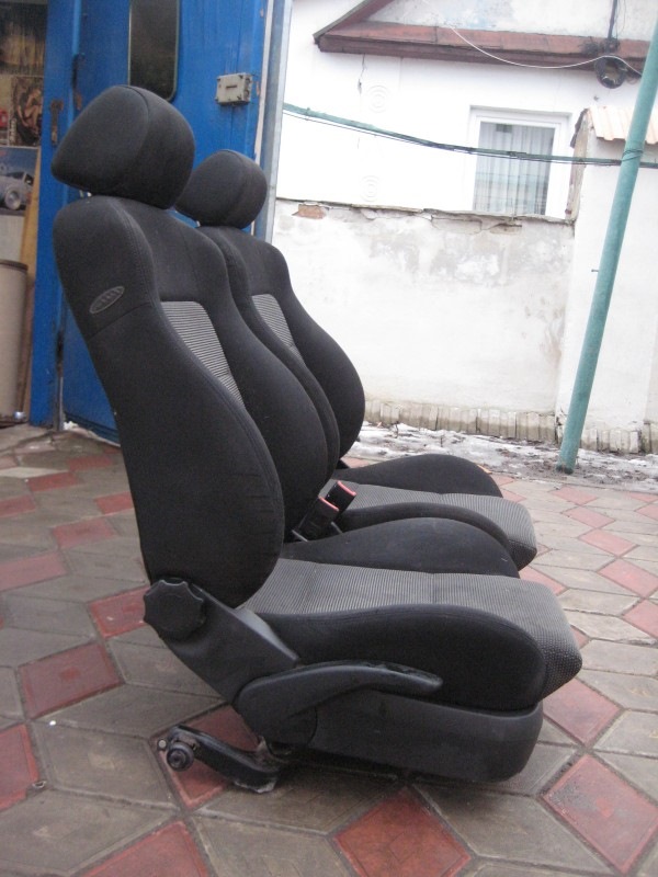 Сидіння Seat Leon FR + Ємеля УК-2 1