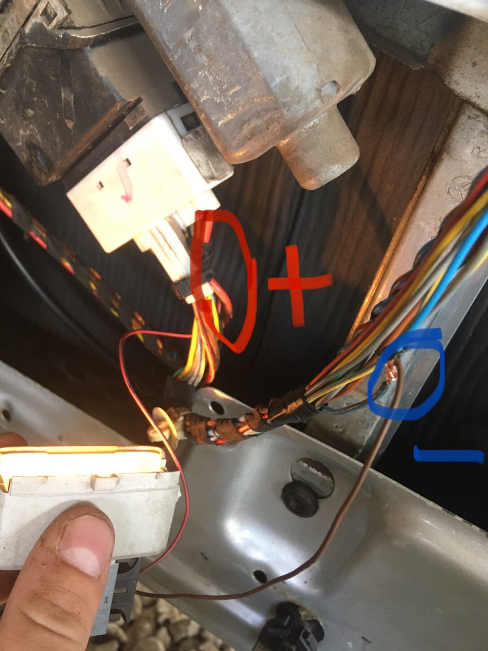 💡Підсвічування задніх дверей 2