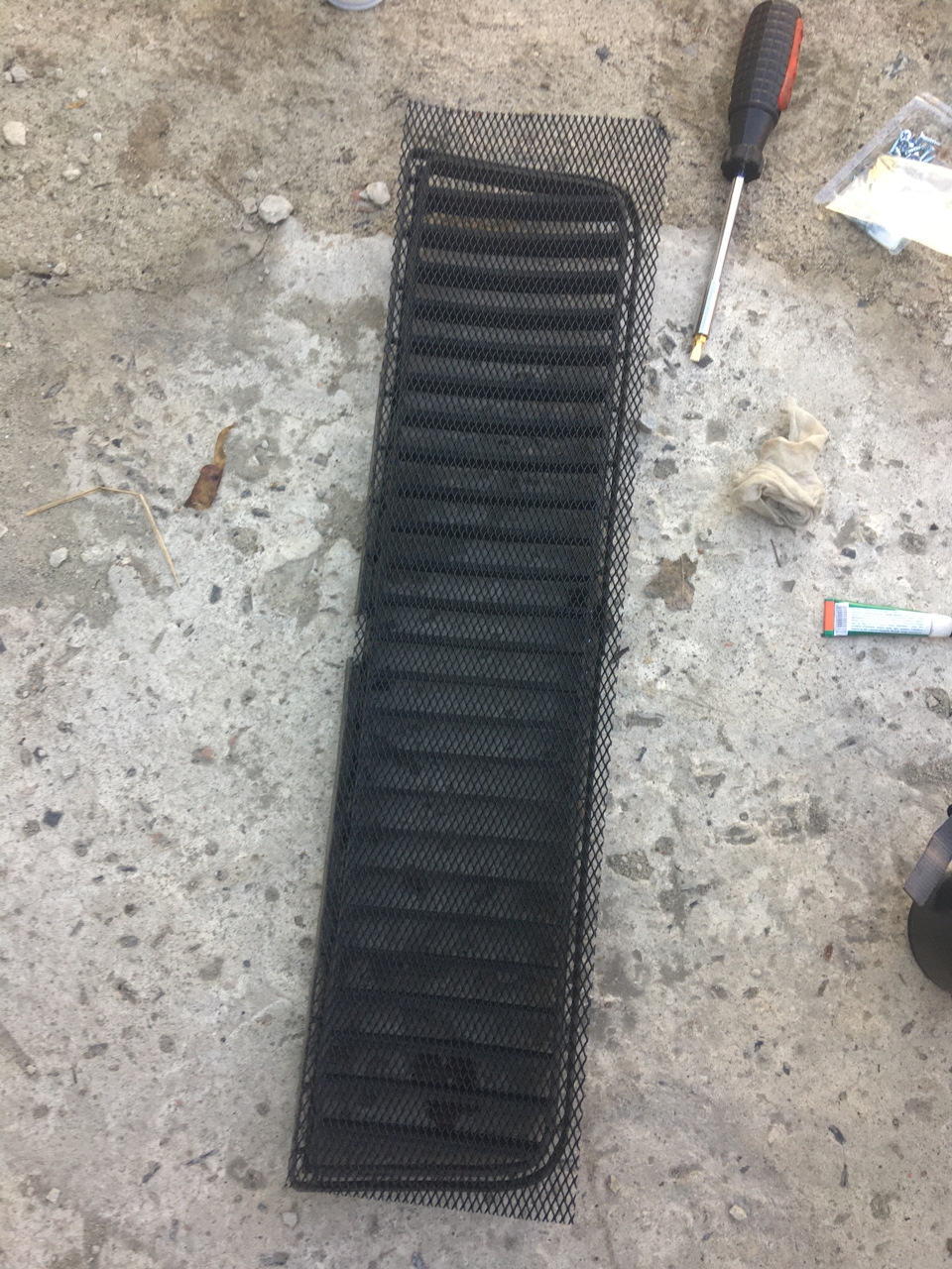 Сітка в грати бампера та радіатора 3