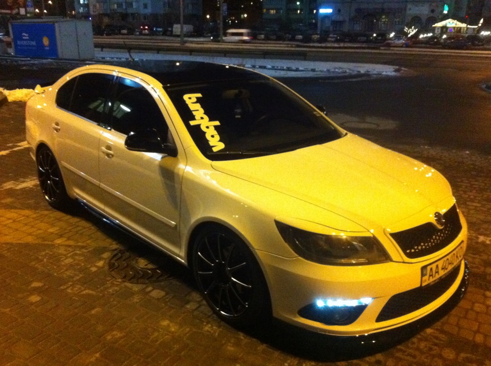 Грати Superskoda+ наклейка VAGBURG 4