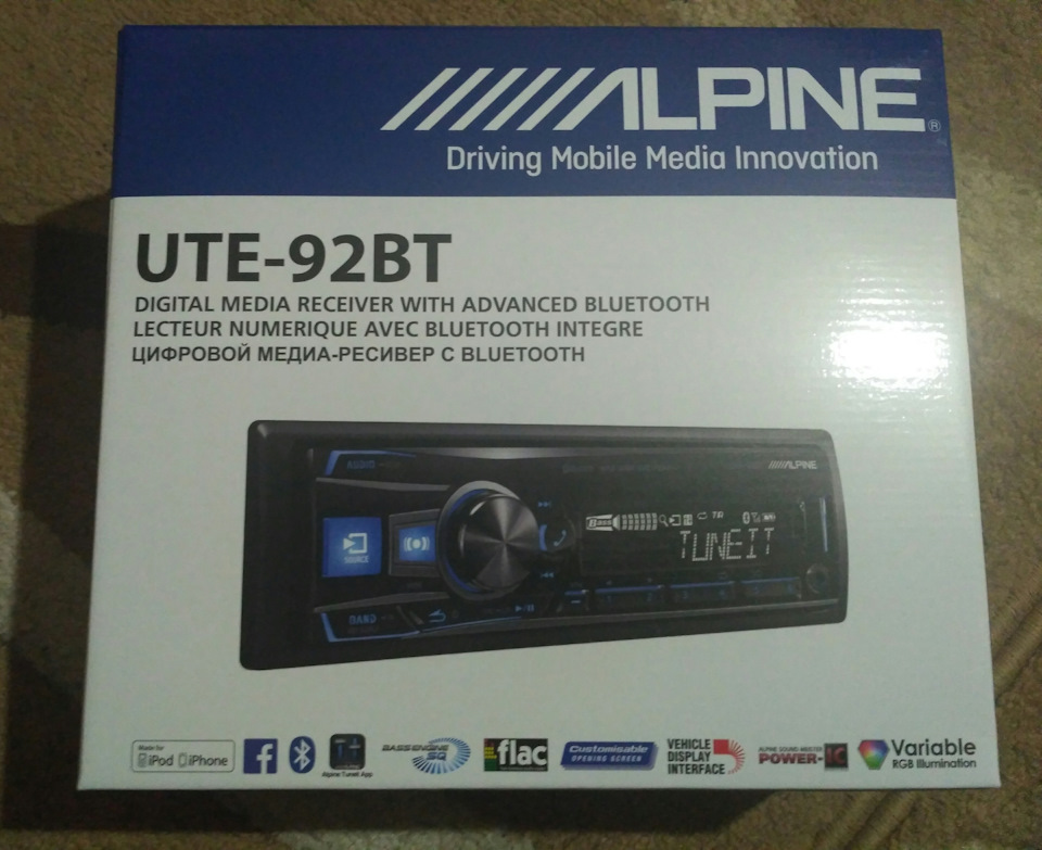 ALPINE UTE 92 BT нове ГУ 1