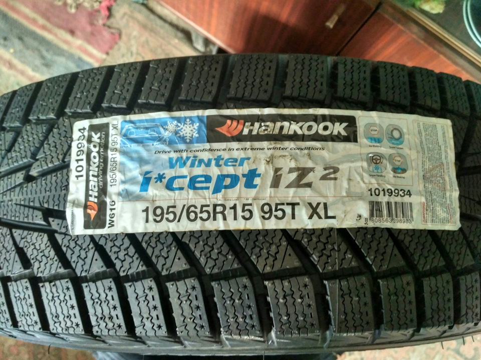 Hankook winter i cept iz2 195 65 R15 2
