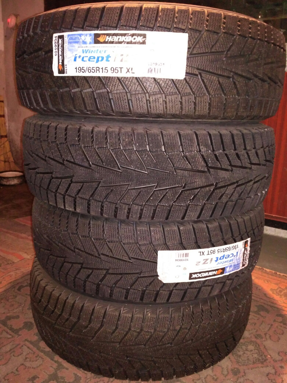 Hankook winter i cept iz2 195 65 R15 3