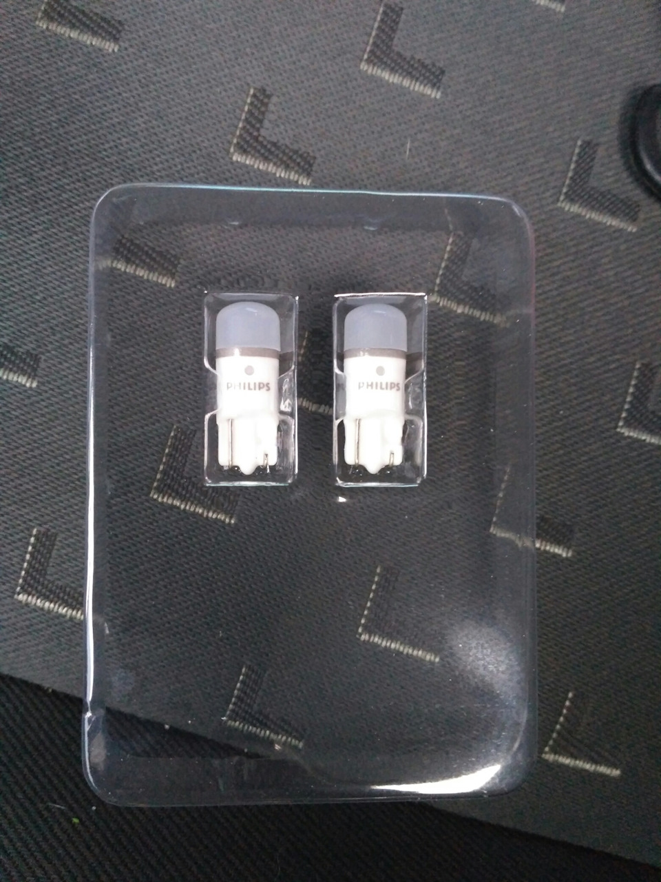 Лампочки в габарити PHILIPS X-treme Vision Led 6000K 5