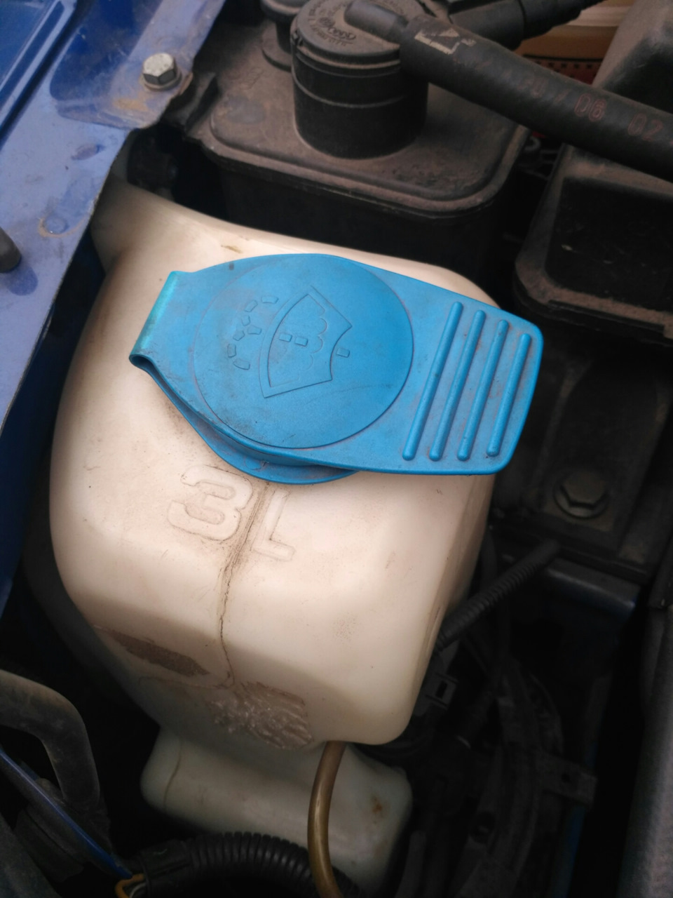 Силіконова лійка-кришка бачка омивача (VAG 6V0955485) 2