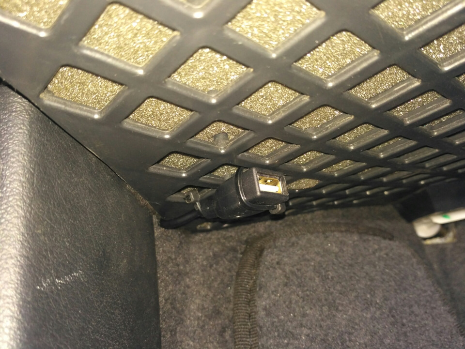 USB заряджання 4