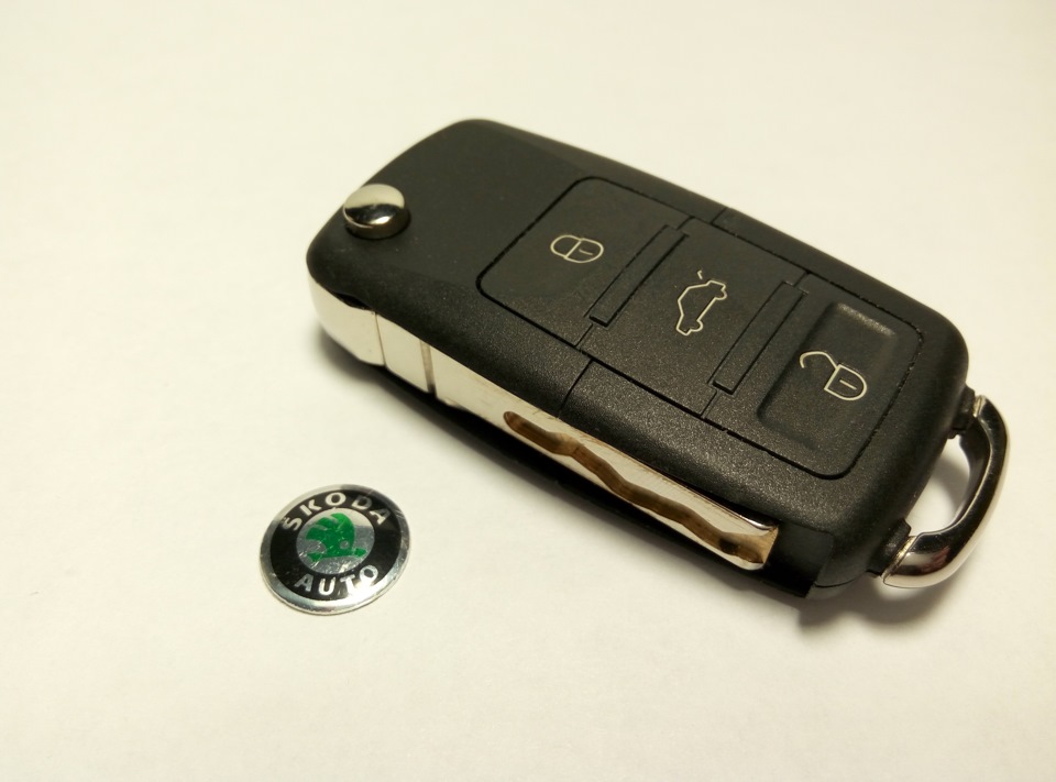 Викидний ключ (Flip Car Key) Skoda Octavia Tour 2
