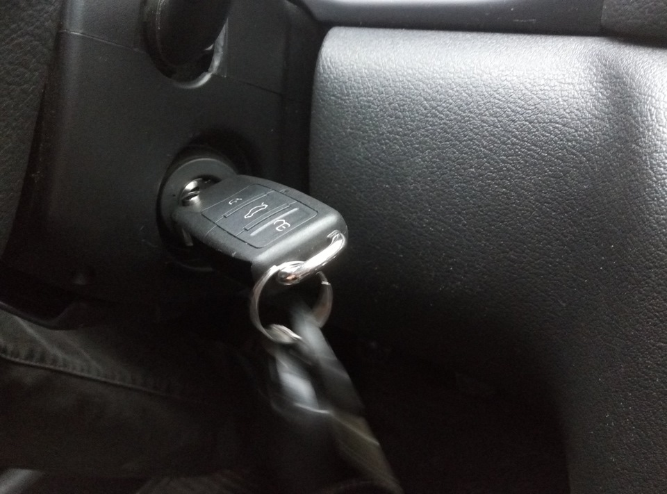 Викидний ключ (Flip Car Key) Skoda Octavia Tour 5