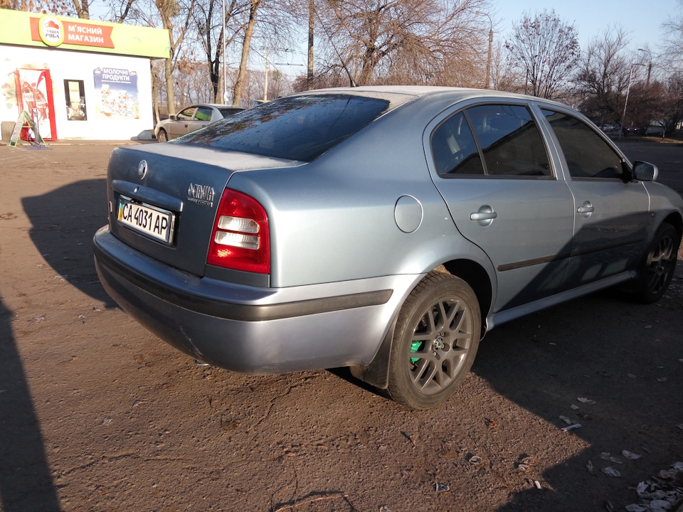 Просто фотки або перший іній)) 5