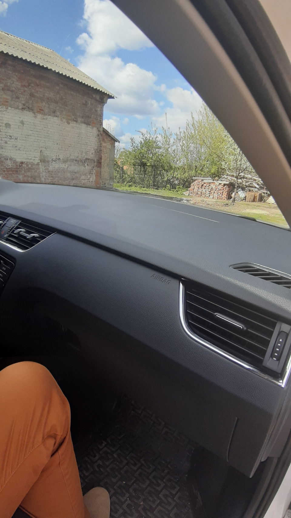 Поліровка пластику салону. 3