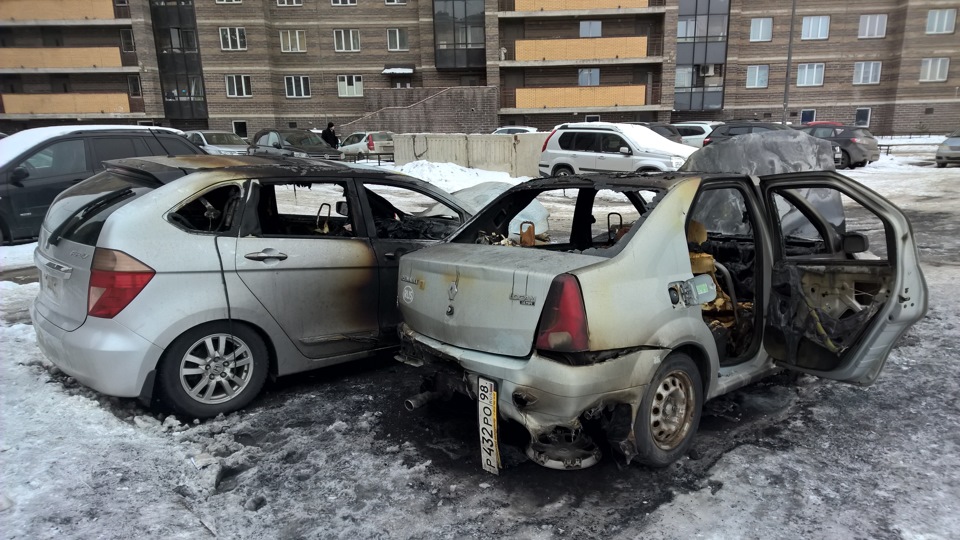 Підпалюють машини! 1
