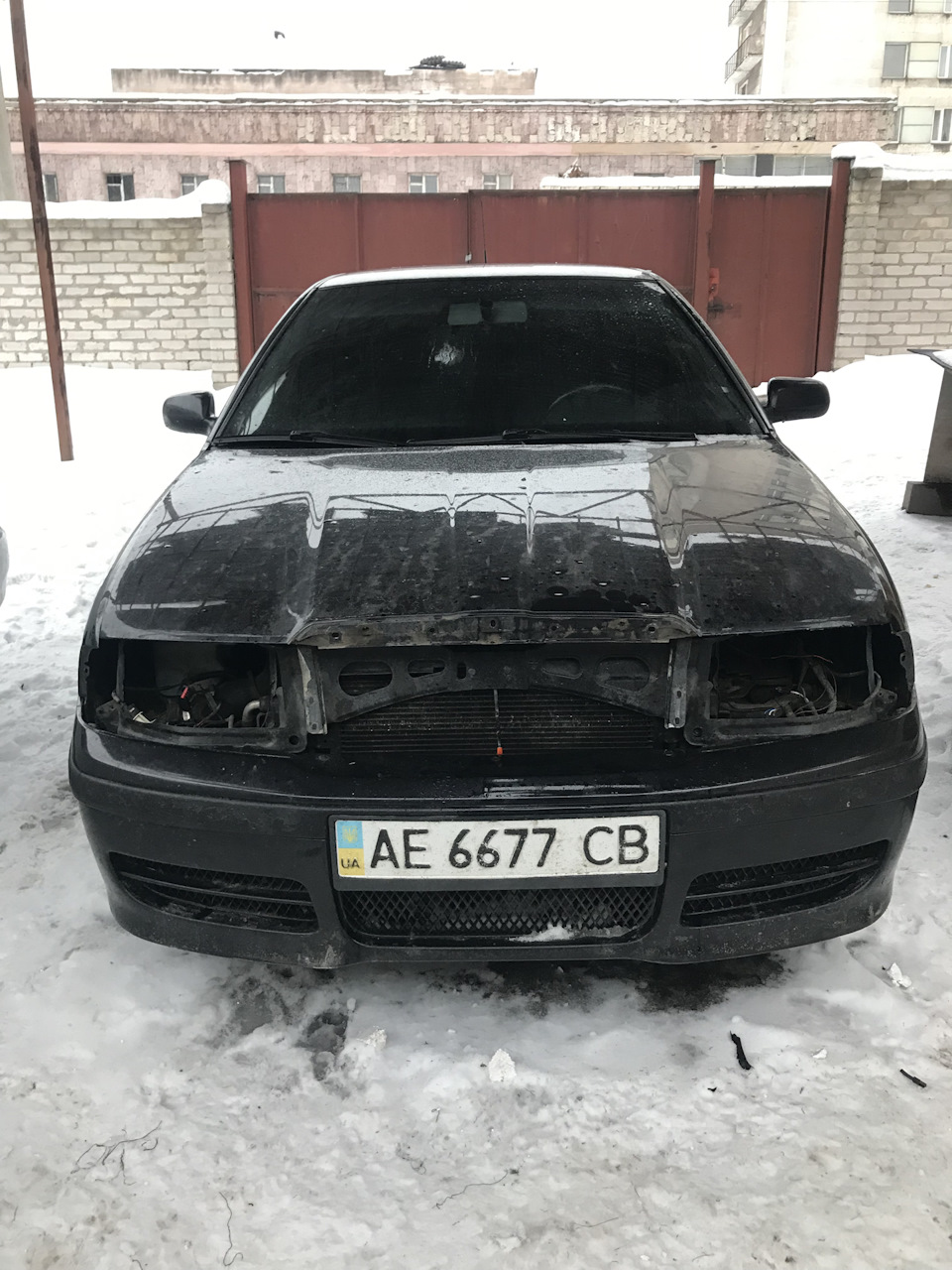 Фарбування фар і решітки 1