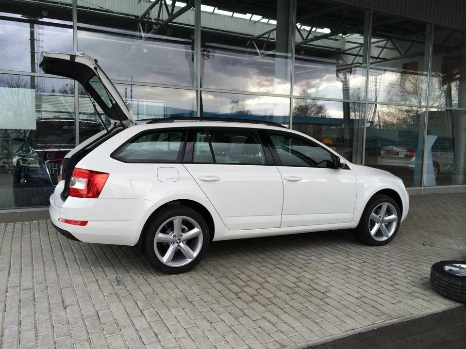 Зустрічайте нового члена нашої спільноти Octavia A7 Combi