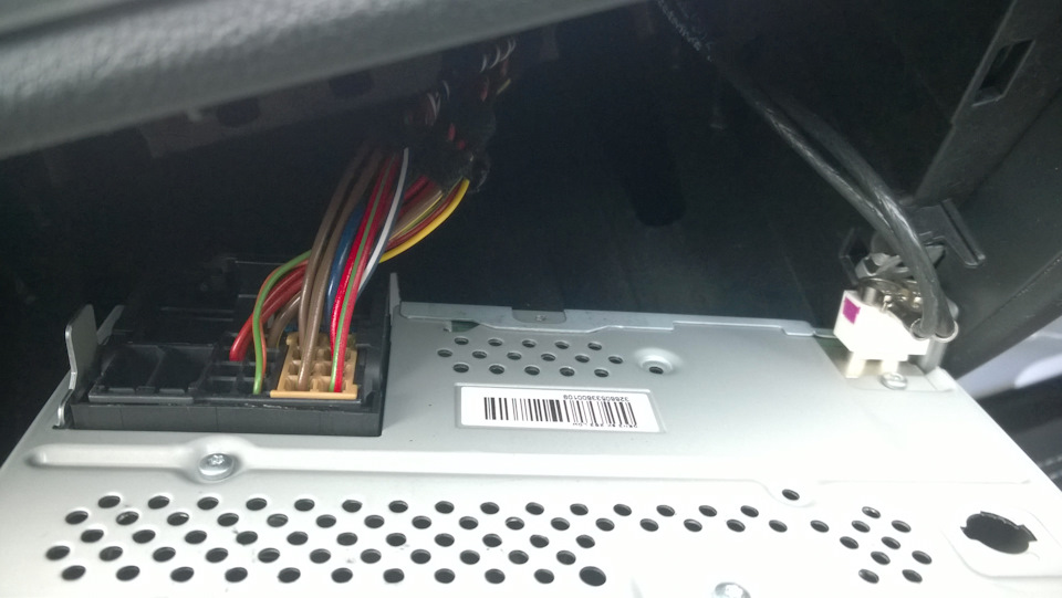 2-din 7 inch DVD Player: встановлення 4