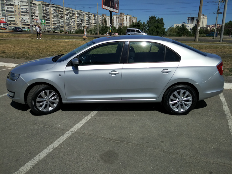 Колеса/шини Rapid 205/55 R16 1