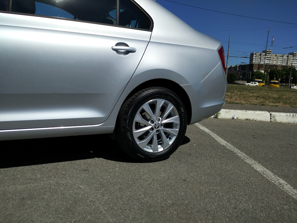 Колеса/шини Rapid 205/55 R16 5