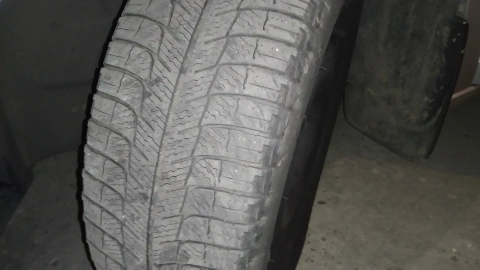 Заміна гуми на зимову Michelin X-Ice Xi3.