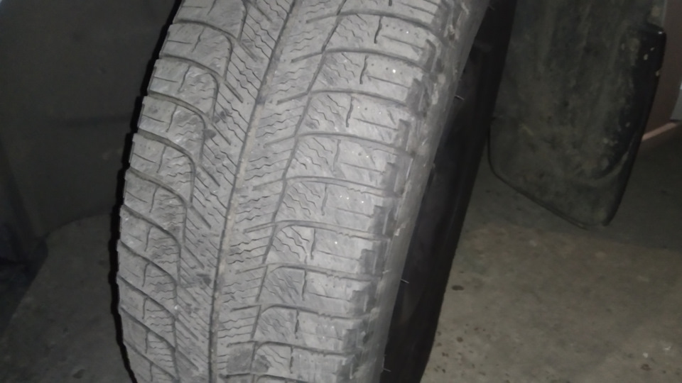 Заміна гуми на зимову Michelin X-Ice Xi3. 1