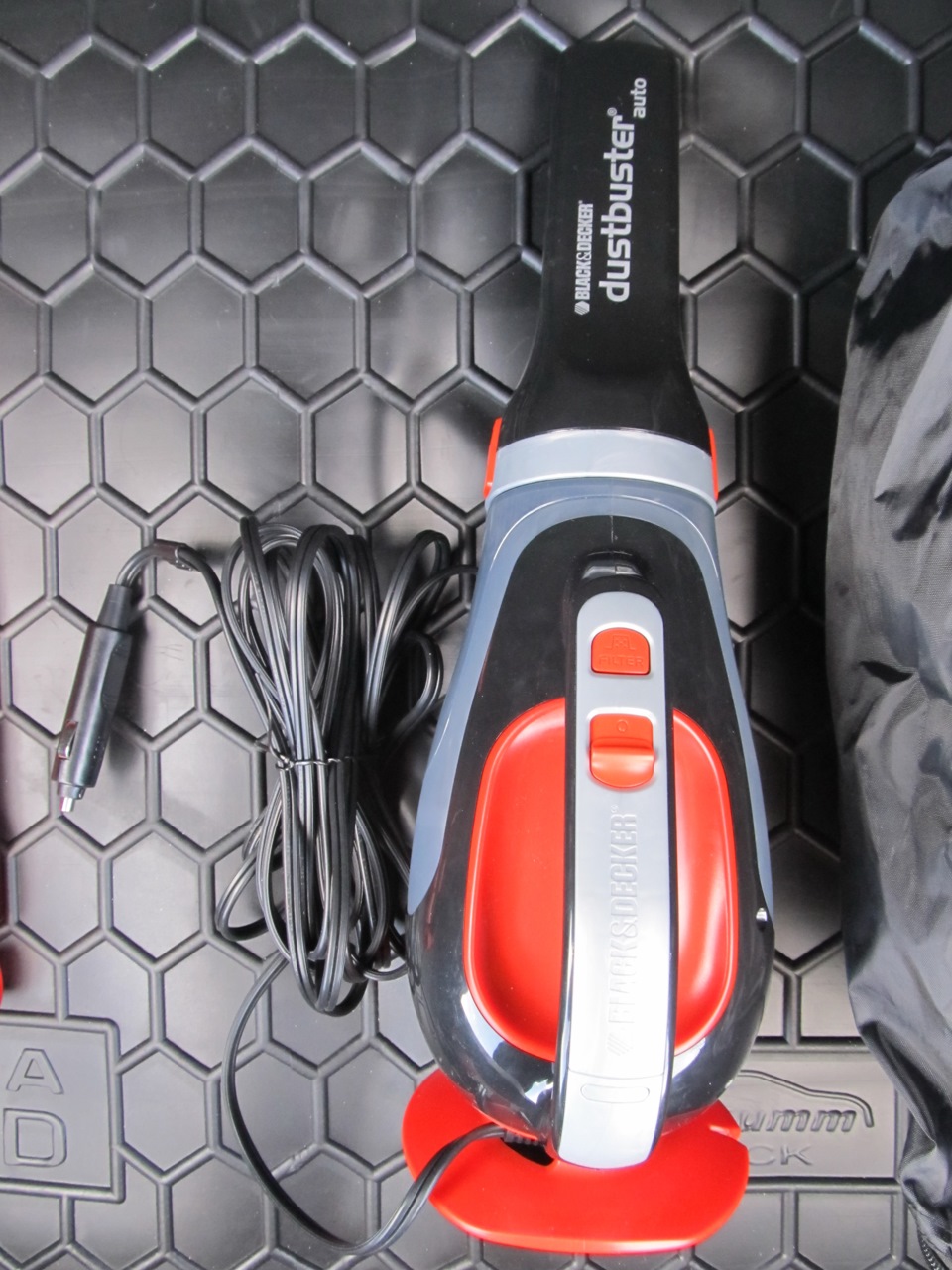 Автомобільний пилосос BLACK&DECKER ADV1220 1