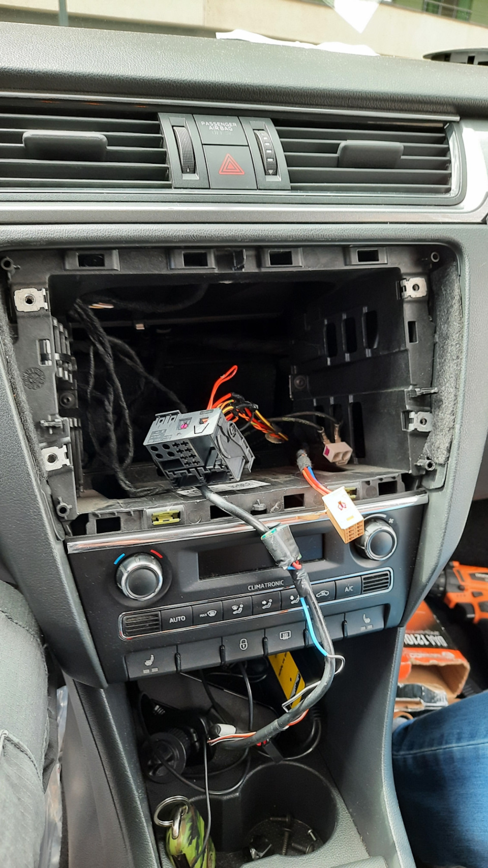 JMCQ, магнітола 2 din Skoda 1