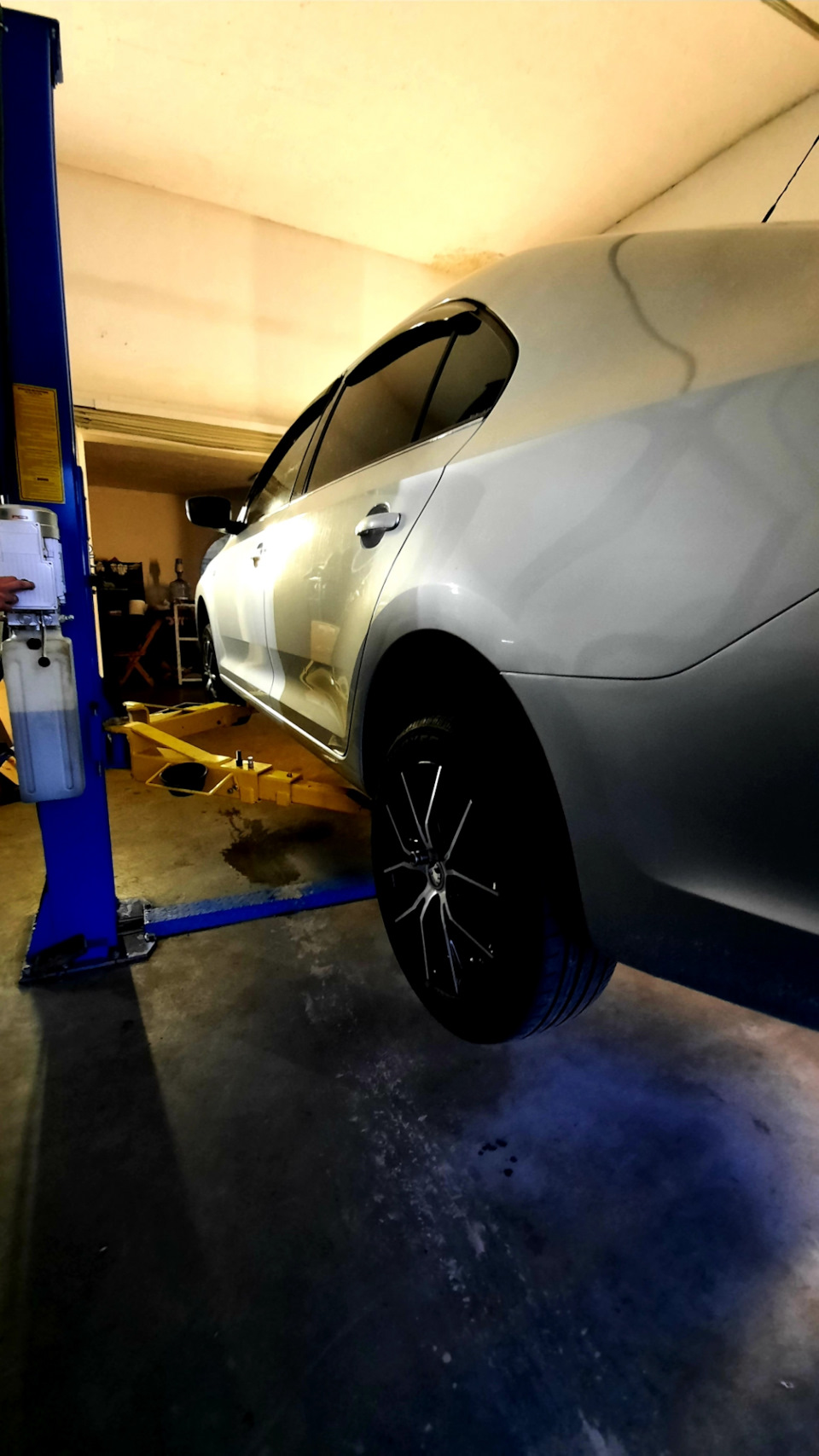 Установка бризковиків Skoda simply clever 3