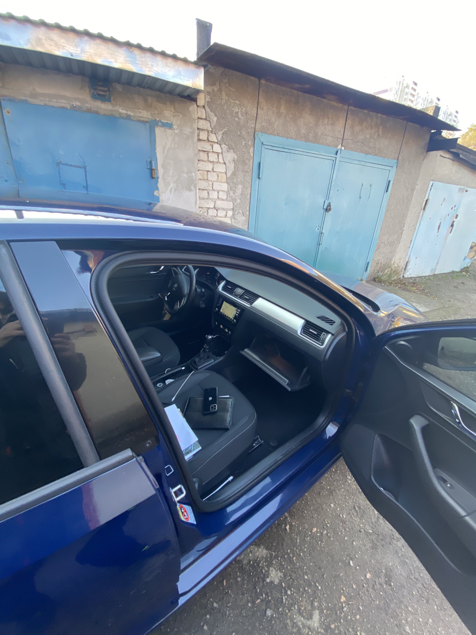Автомобіль у продажу 3