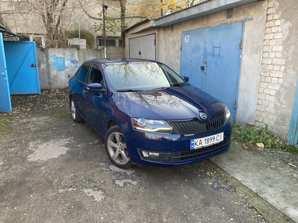 Автомобіль у продажу 1
