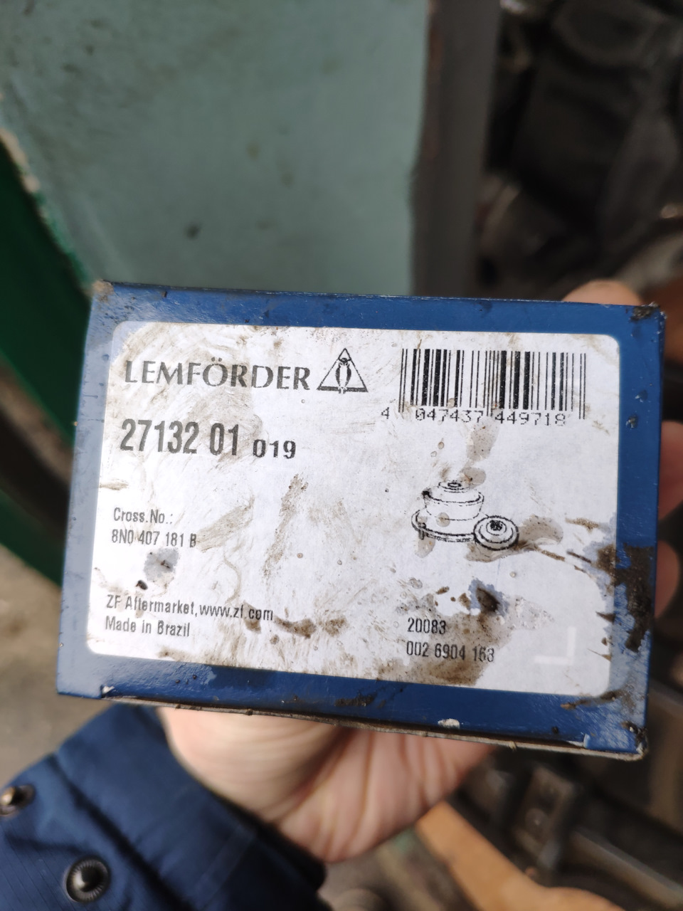Заміна задніх сайлентблоків переднього важеля 5