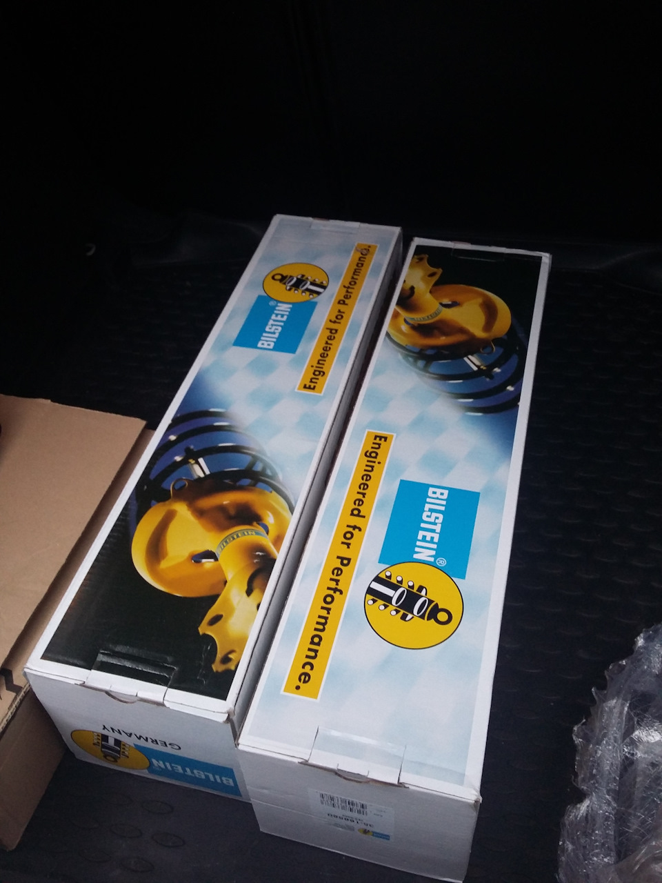 Встановлення передніх амортизаторів BILSTEIN B6 1