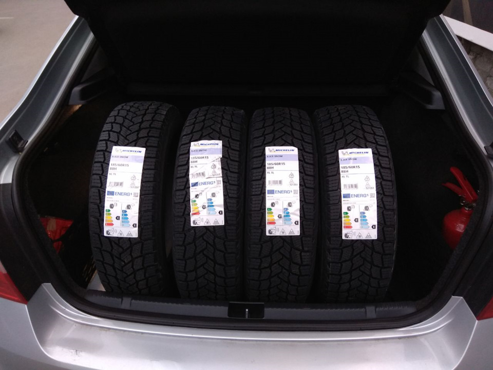 К зиме готов или Michelin X-Ice Snow 185/60 R15 88H XL 2