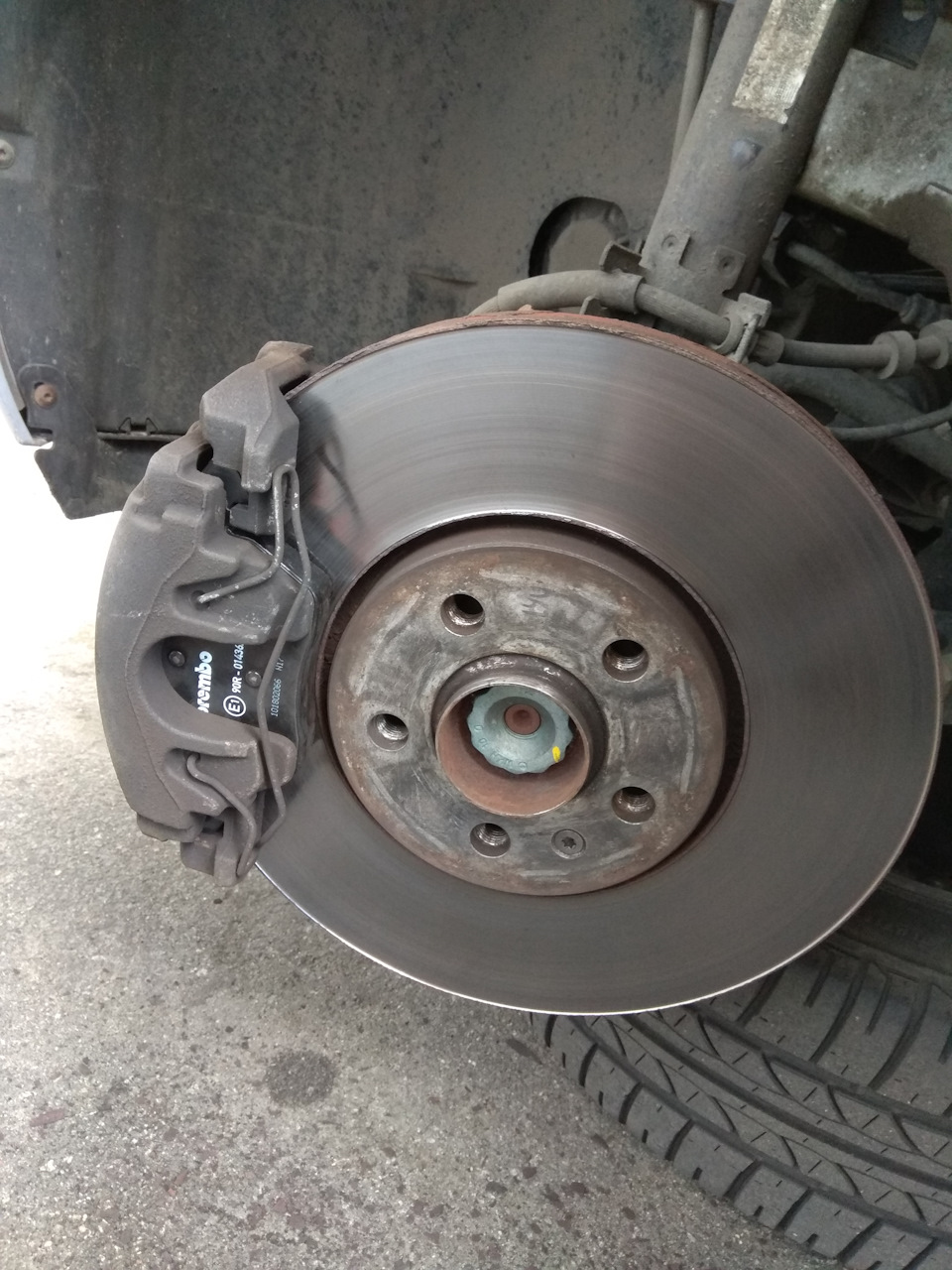 Заміна гальмівних колодок на: BREMBO P 85 075 2