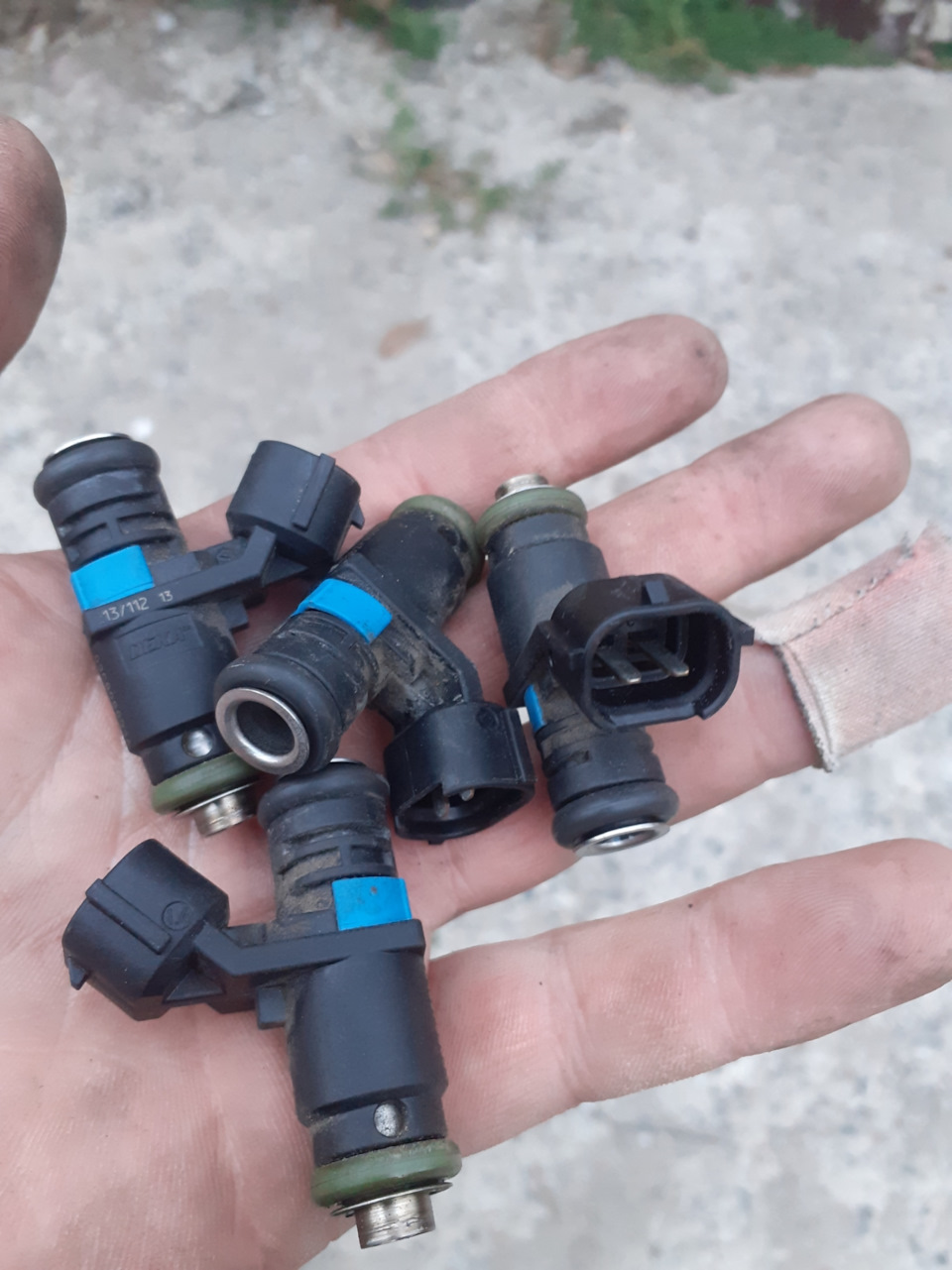 Чистка форсунок та газові упори кришки багажника 3