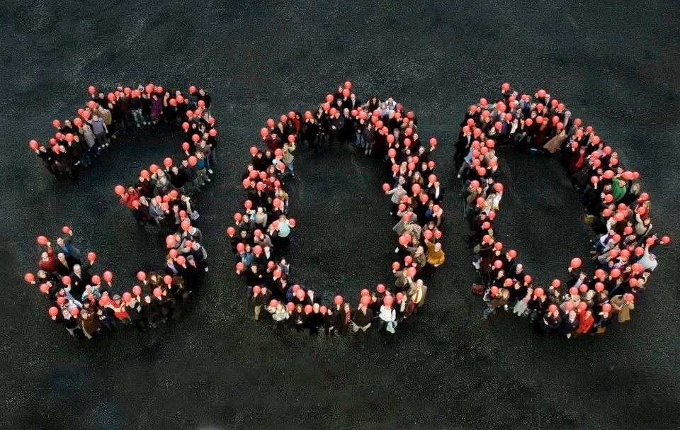 300 підписів!