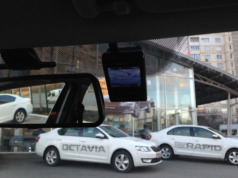 Встановив реєстратор VIOFO A119. 2