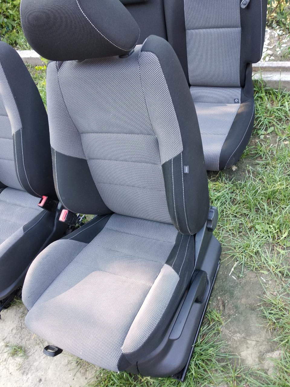Сидіння від Skoda Roomster Noire 2
