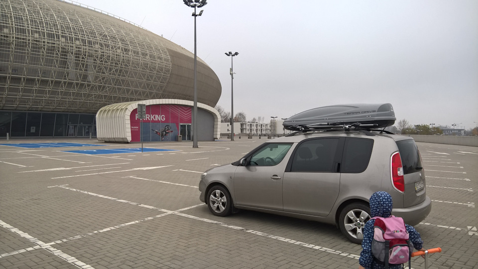 Автобокс, поперечки на рейлінги, кріплення велосипеда 5