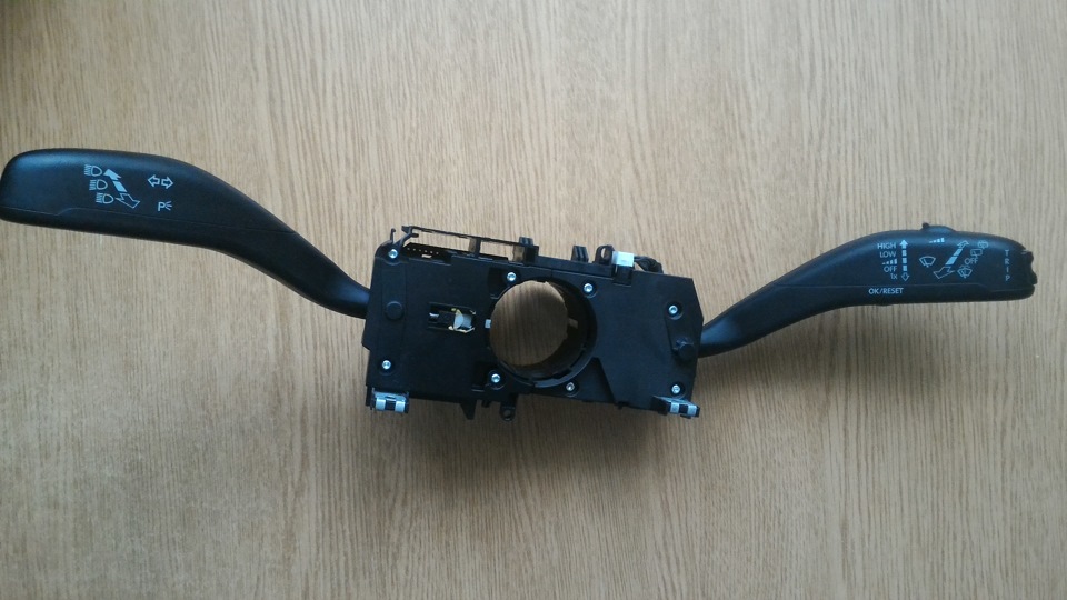6r0953501a, 7h0953513c блоки під кермових перемикачів 1