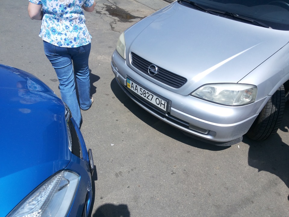 БландінкО вирішила по загравати :( 2