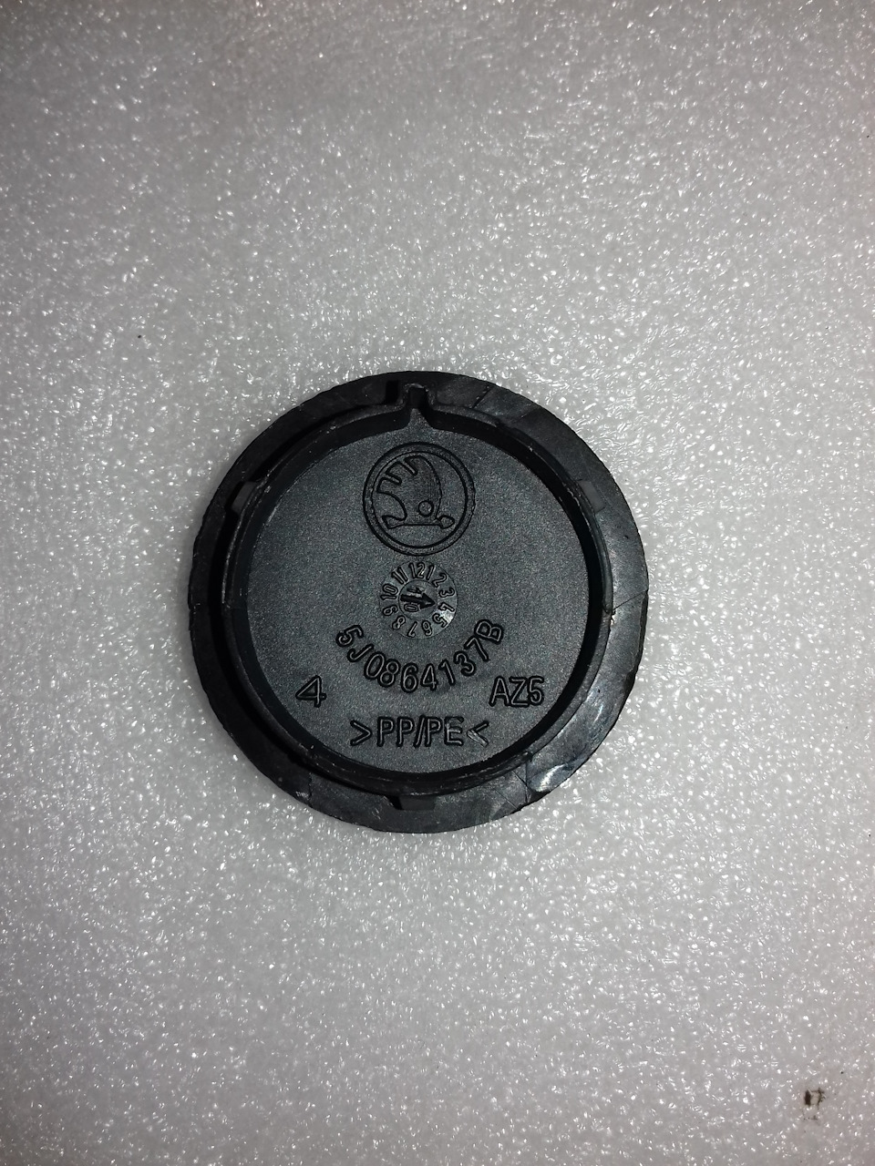 Встановлення додаткового прикурювача (розетки) на 12V у багажник... 1