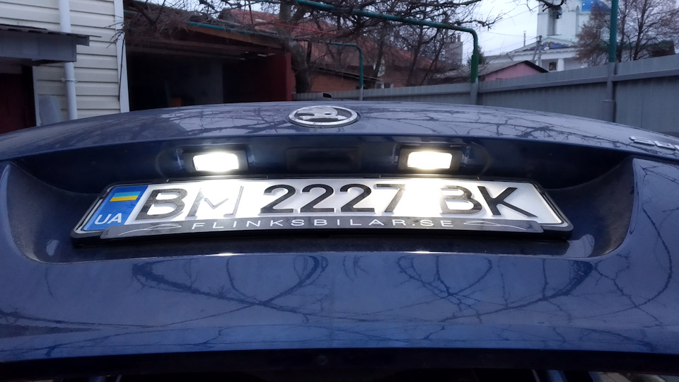 Трохи білого світла в номер 2