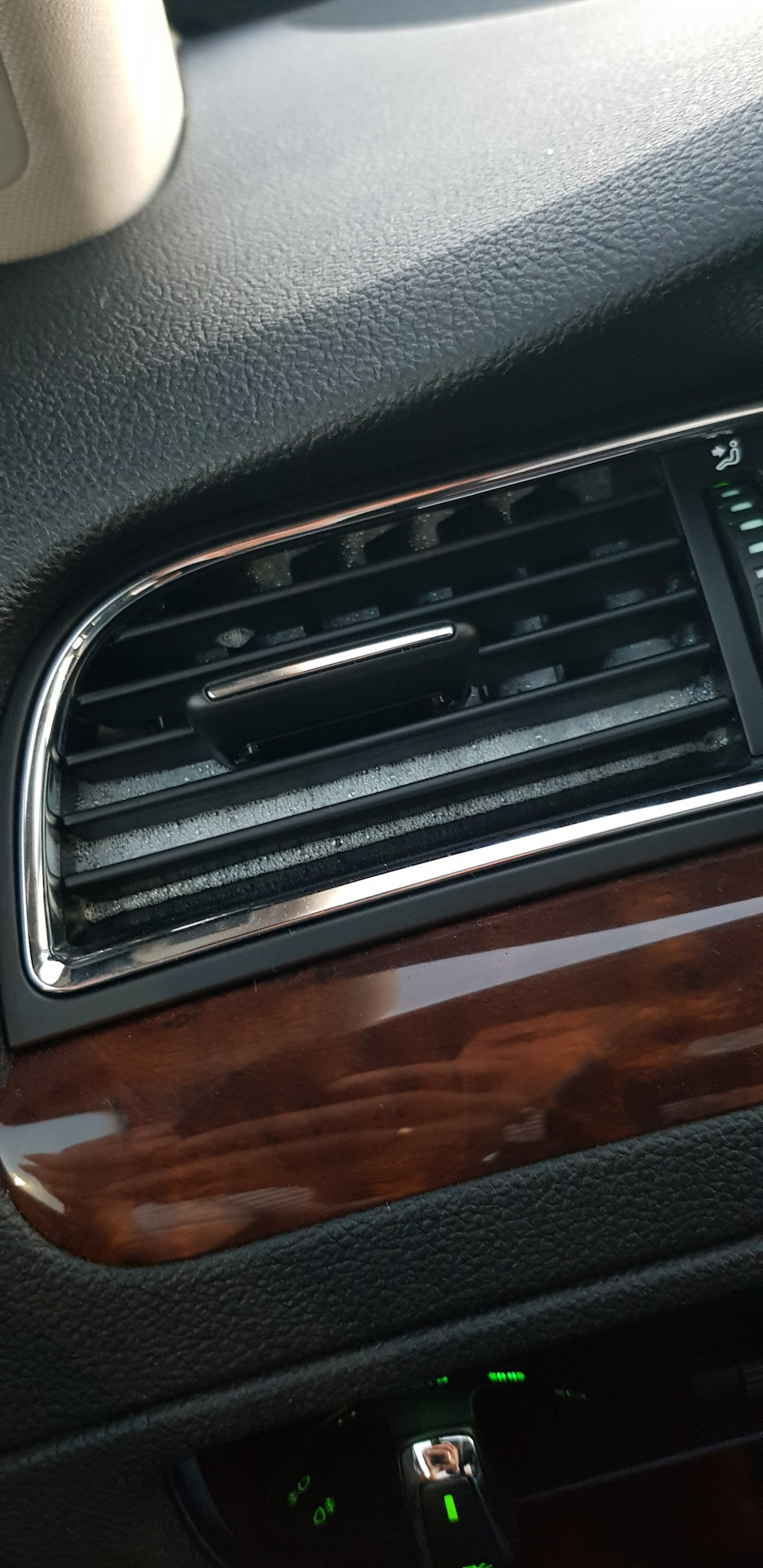 Чищення випарника кондиціонера Skoda Superb FL 5