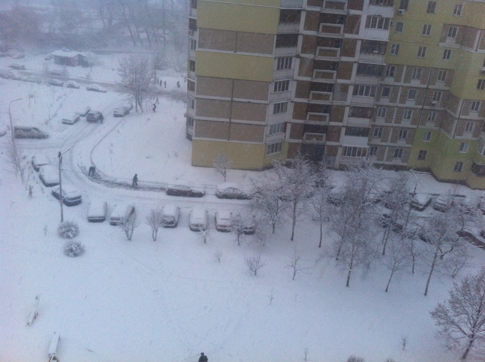 Сніг і Ліхтар... 1