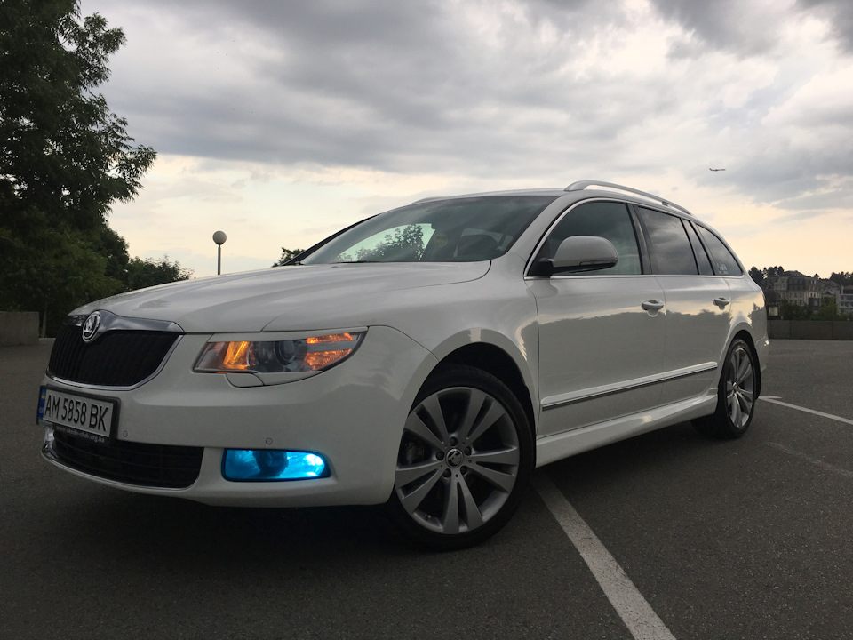 Так, так продаю! Skoda Superb Combi Elegance 1.8 Супер ціна 14200 $! 3