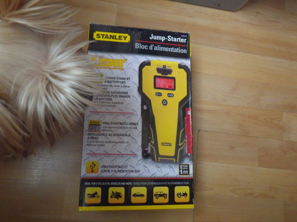 Портативне пуско-зарядне STANLEY Ll1000 1