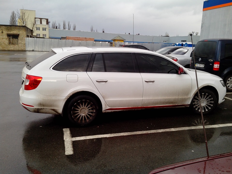 Skoda Superb Combi без рейтингів. Фото. 2